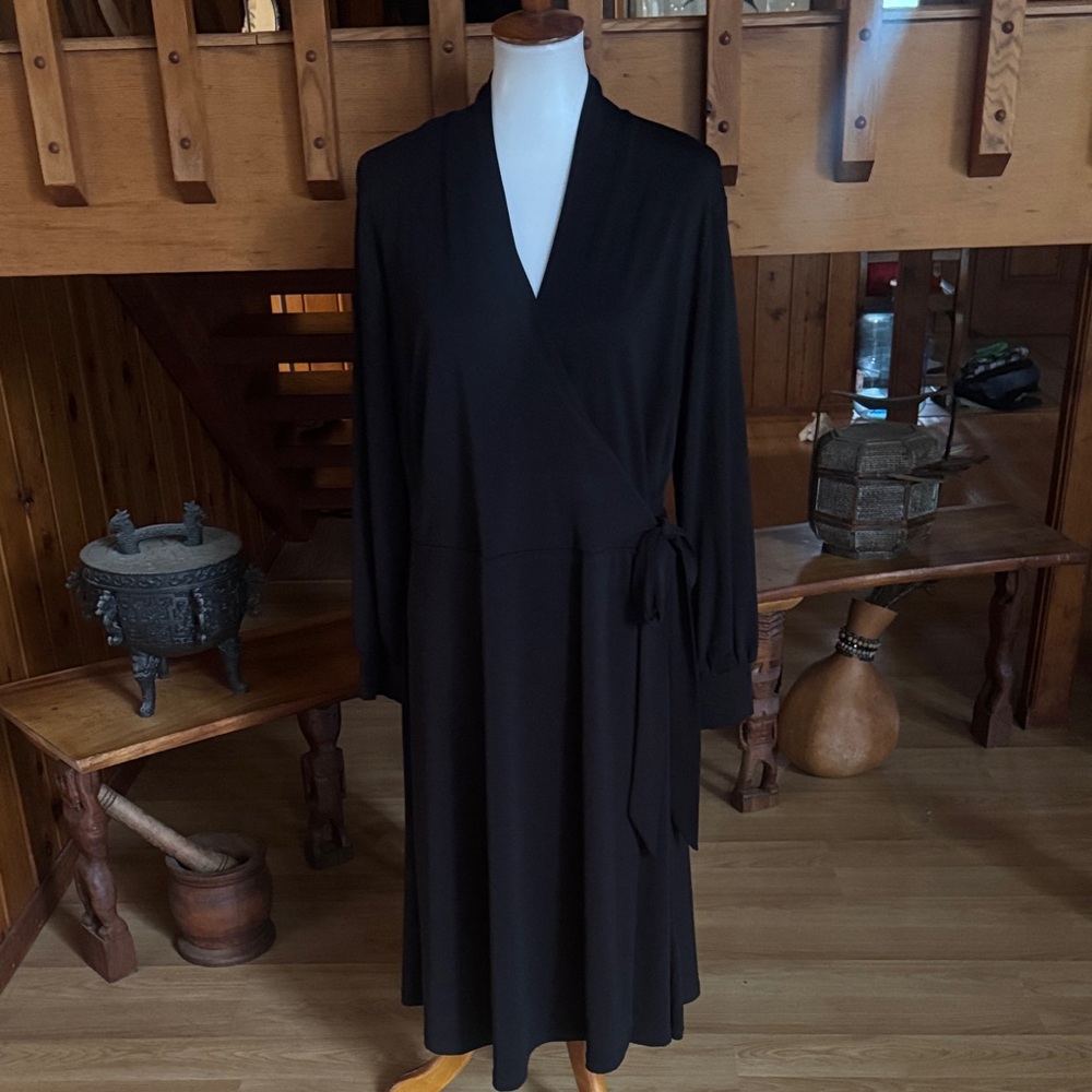 H&M size XL Black Long Sleeve Wrap Dress flattering - Picture 3 of 12